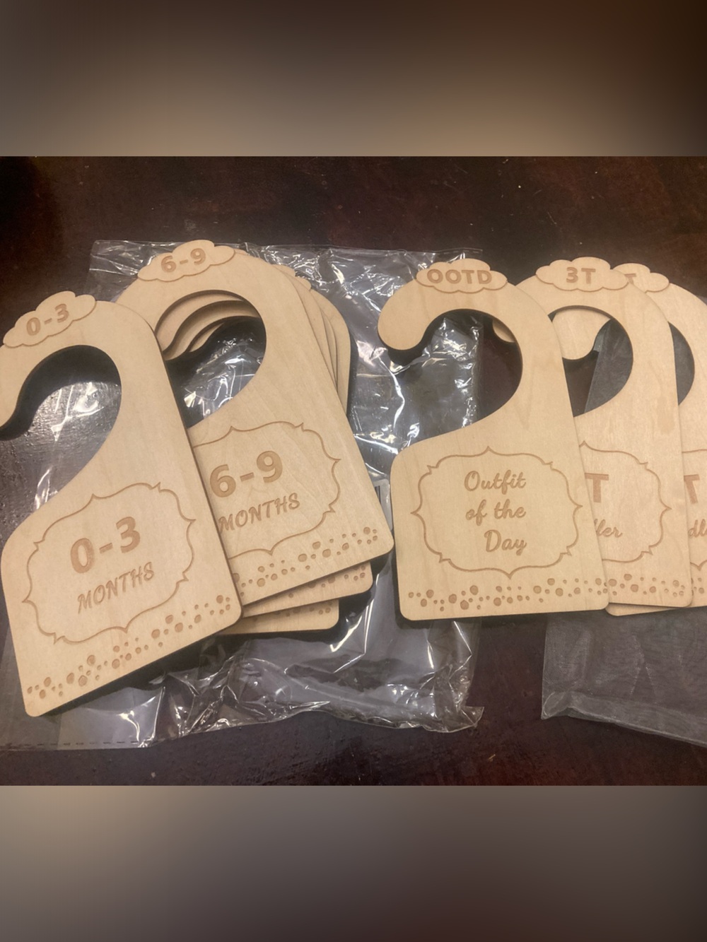 Wooden Baby Closet Dividers in Natural Wood – Outfit of the Day Set